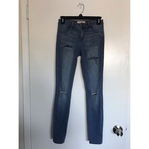 Gently used PacSun ripped jegging jeans.